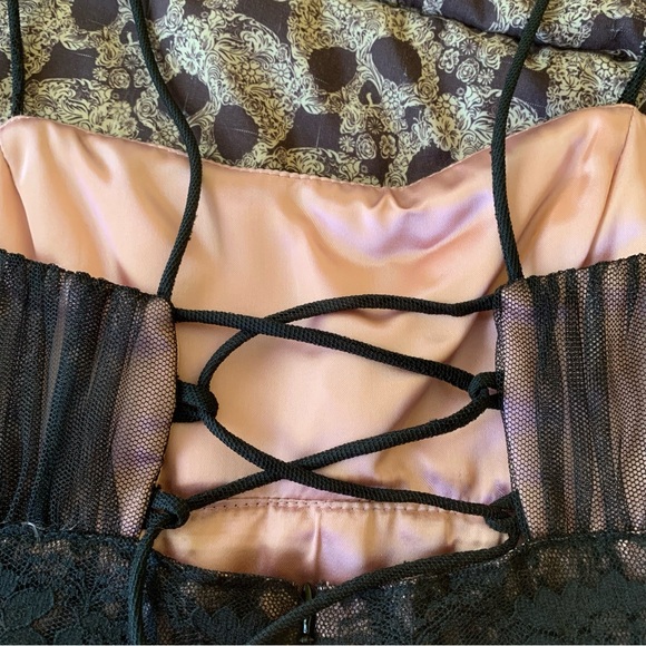 Dress - Picture 8 of 12